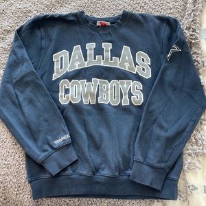 Dallas Cowboys sweatshirt